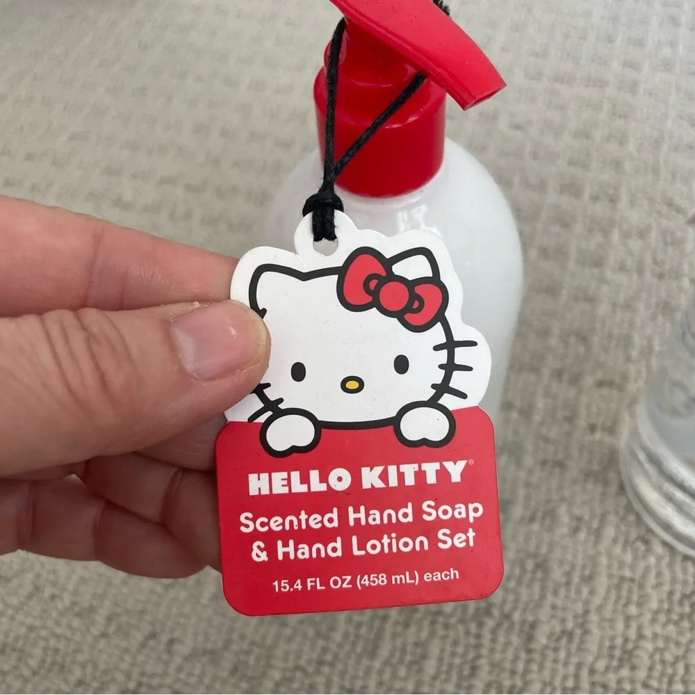New hello kitty hand lotion/soap duo